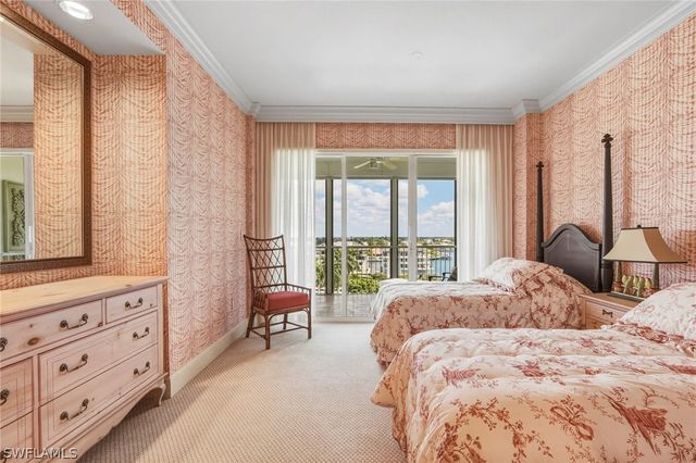 4201 Gulf Shore BLVD N 702, Naples, FL 34103