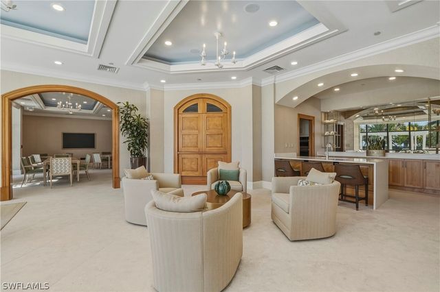 4201 Gulf Shore BLVD N 702, Naples, FL 34103