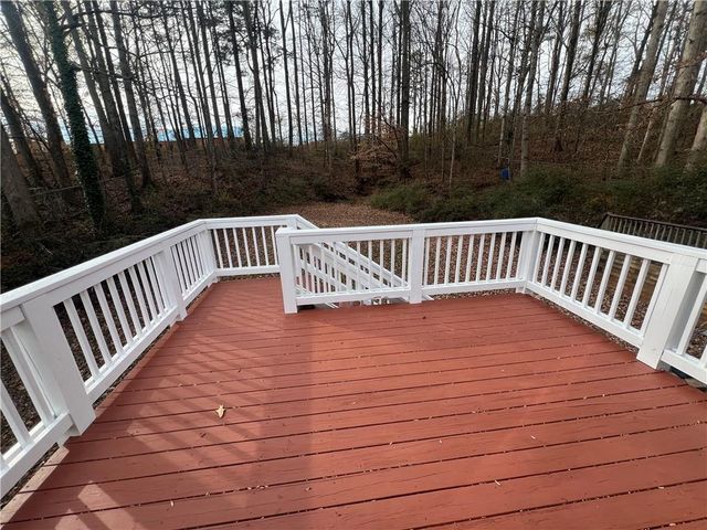 5568 Elderberry Lane, Flowery Branch, GA 30542