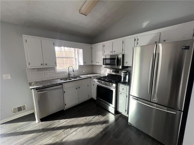 5568 Elderberry Lane, Flowery Branch, GA 30542