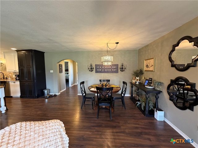 615 River Oaks Drive, Gatesville, TX 76528