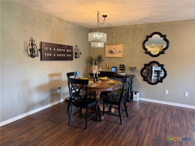 615 River Oaks Drive, Gatesville, TX 76528