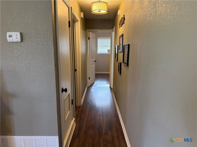 615 River Oaks Drive, Gatesville, TX 76528