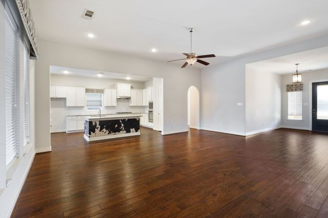 115 Spanish Oak Drive, Krugerville, TX 76227