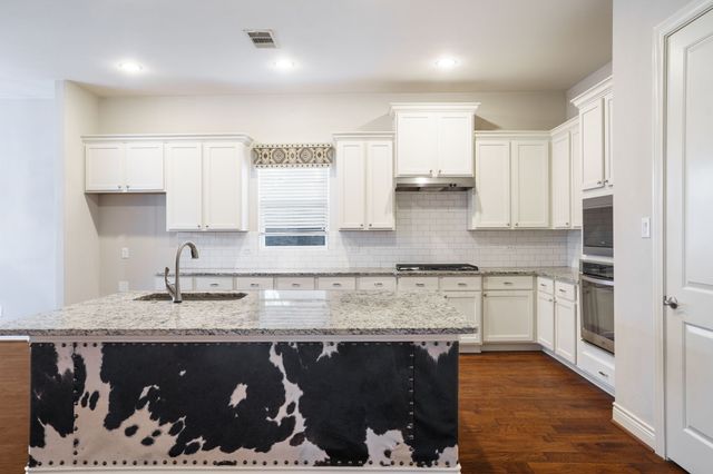 115 Spanish Oak Drive, Krugerville, TX 76227