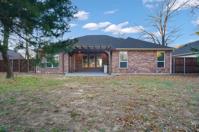 115 Spanish Oak Drive, Krugerville, TX 76227