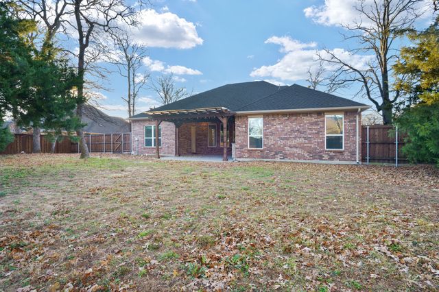 115 Spanish Oak Drive, Krugerville, TX 76227