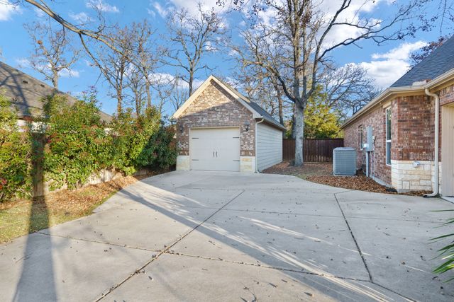 115 Spanish Oak Drive, Krugerville, TX 76227