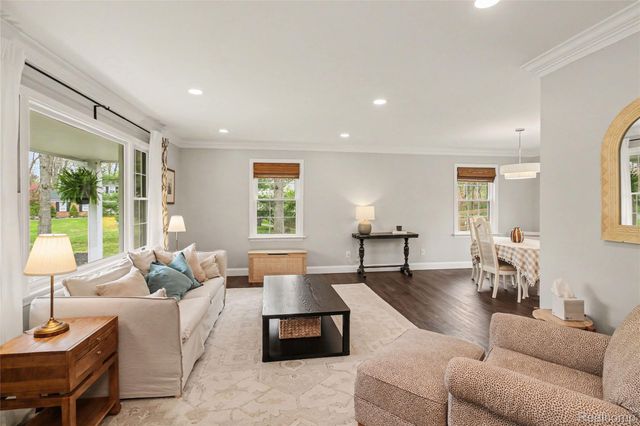 6040 Tall Oak Way, Genoa Township, MI 48116