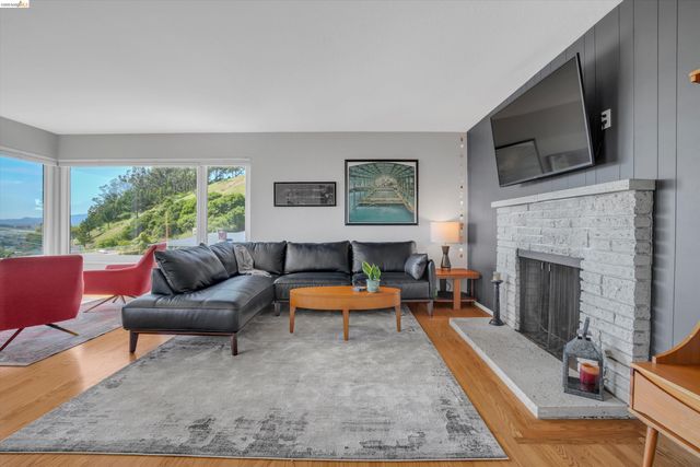 7516 Potrero Ave, El Cerrito, CA 94530