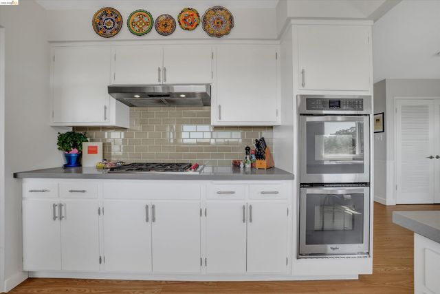 7516 Potrero Ave, El Cerrito, CA 94530