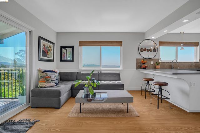 7516 Potrero Ave, El Cerrito, CA 94530