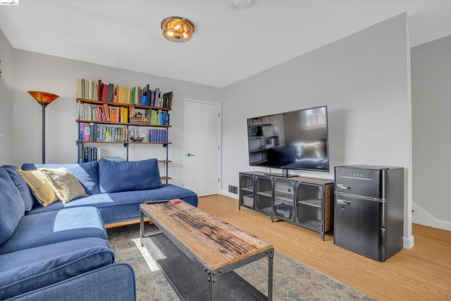 7516 Potrero Ave, El Cerrito, CA 94530