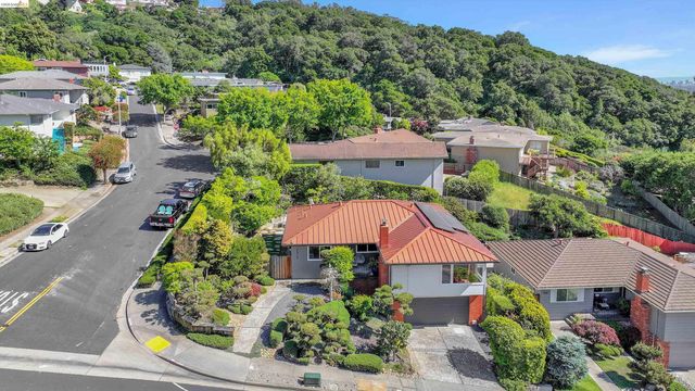 7516 Potrero Ave, El Cerrito, CA 94530