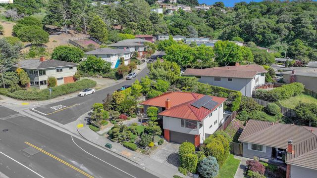 7516 Potrero Ave, El Cerrito, CA 94530