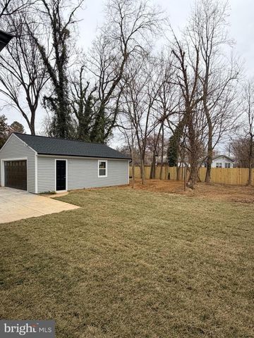 13711 PARKLAND DR, Rockville, MD 20853