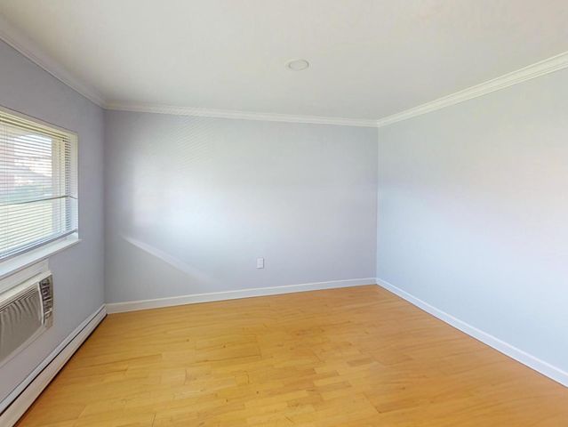 693 E Fullerton Avenue 206, Glendale Heights, IL 60139