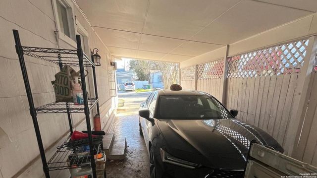 127 Grecian Dr, San Antonio, TX 78223