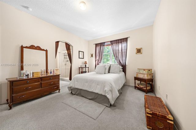 4948 Tradewinds Ter 504, Dania Beach, FL 33312