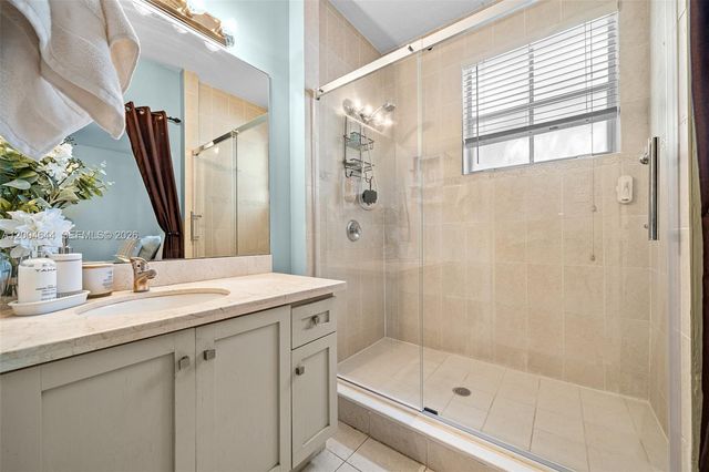 4948 Tradewinds Ter 504, Dania Beach, FL 33312