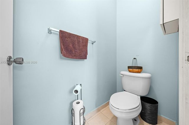 4948 Tradewinds Ter 504, Dania Beach, FL 33312