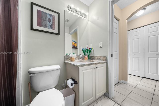 4948 Tradewinds Ter 504, Dania Beach, FL 33312