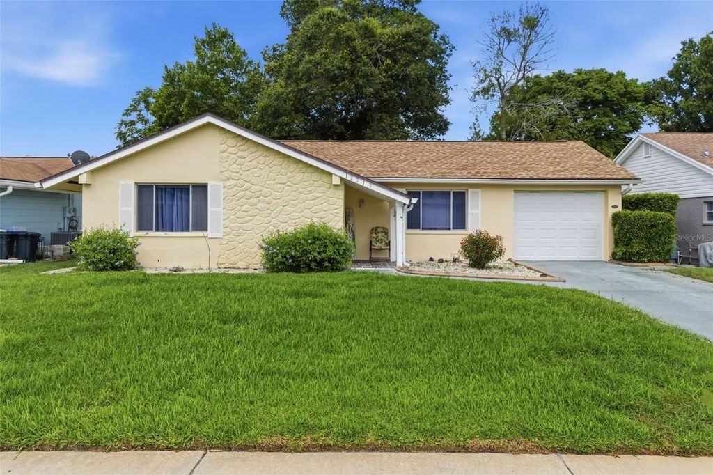 12219 QUAIL RUN ROW, Bayonet Point, FL 34667
