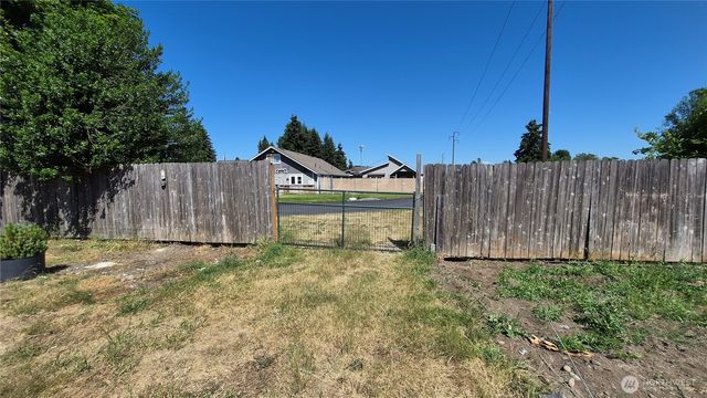 3304 Edgewood Lane, Centralia, WA 98531