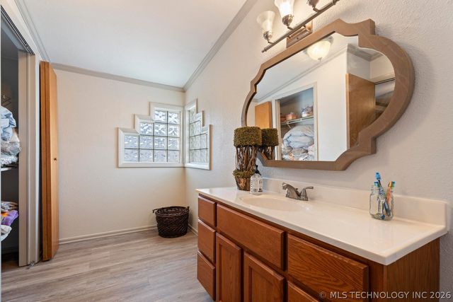 25954 S 605 Court, Grove, OK 74344