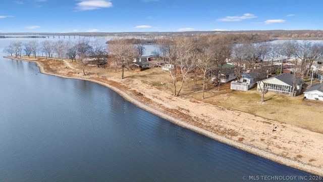 25954 S 605 Court, Grove, OK 74344