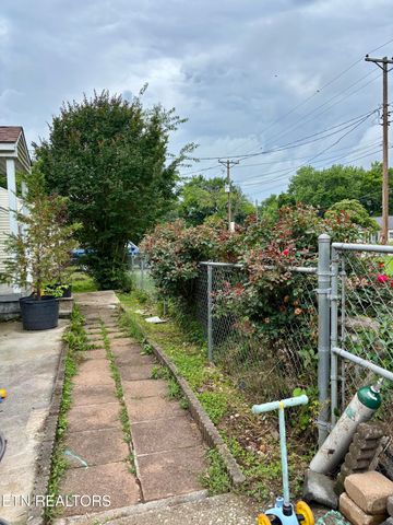 2208 Mcclung Ave, Knoxville, TN 37920
