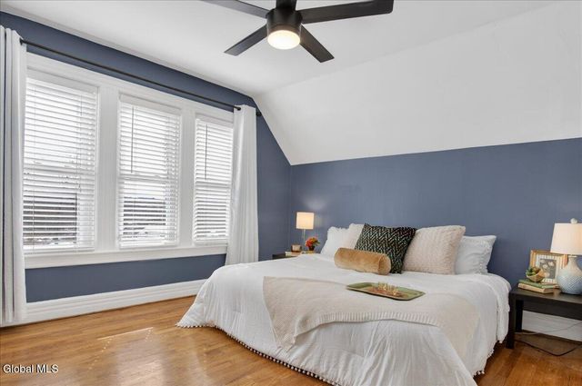 14 Parkview Court, Troy, NY 12180