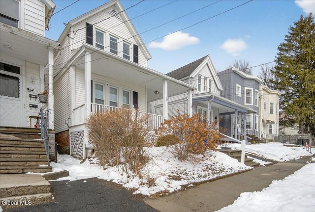 14 Parkview Court, Troy, NY 12180