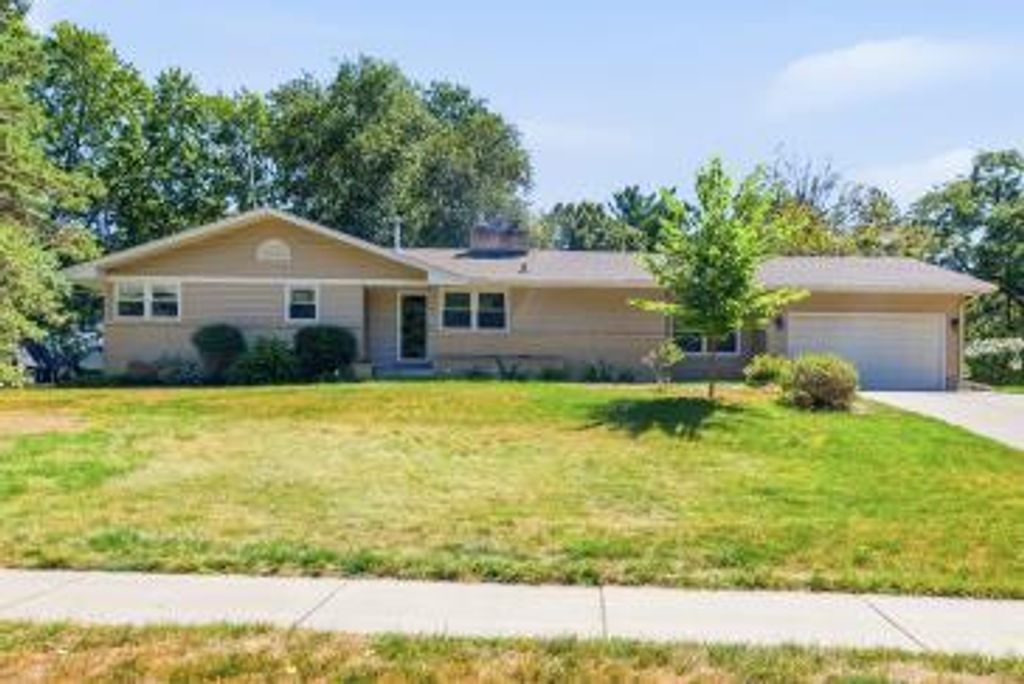 6105 Tracy Avenue, Edina, MN 55436 — exterior