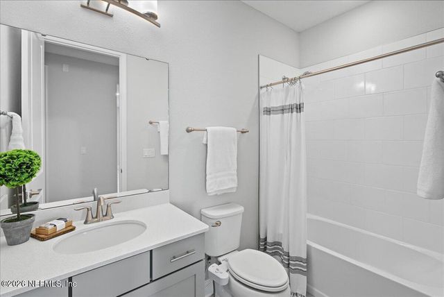 130 JUNIPER HILLS Drive, St. Johns, FL 32259