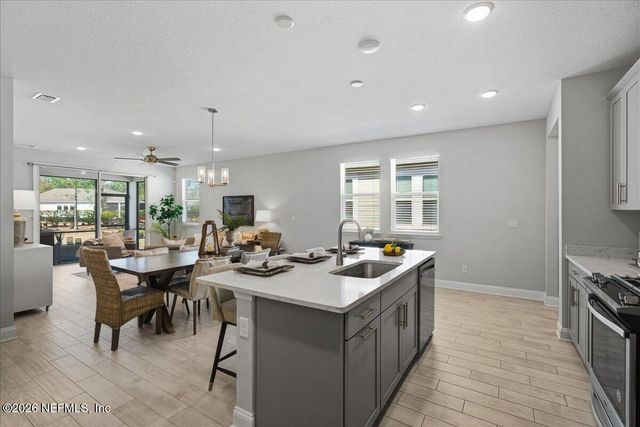 130 JUNIPER HILLS Drive, St. Johns, FL 32259