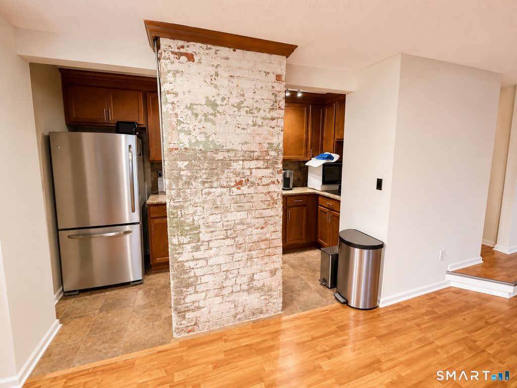 91 Stowe Avenue 102, Milford, CT 06460