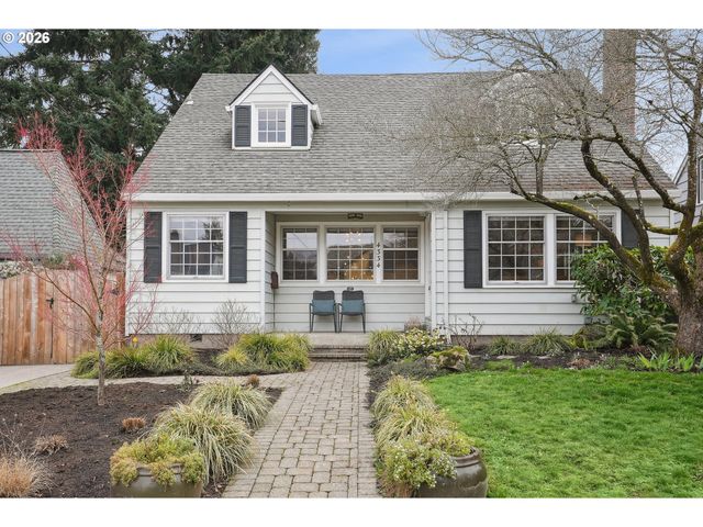 4334 Ne CESAR E CHAVEZ Blvd, Portland, OR 97211