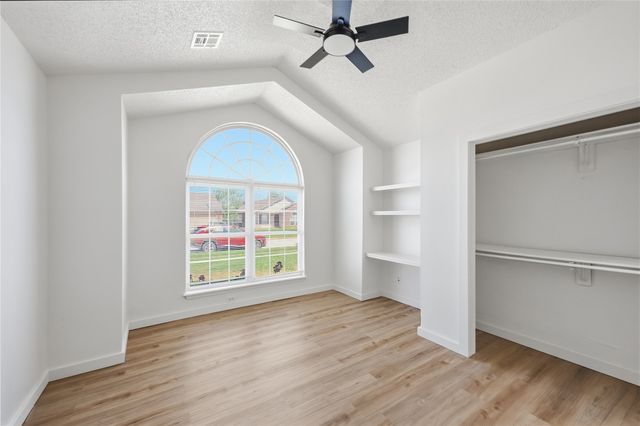 12006 E 115th Street N, Collinsville, OK 74021