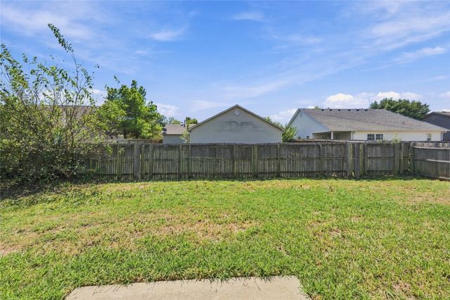 12006 E 115th Street N, Collinsville, OK 74021