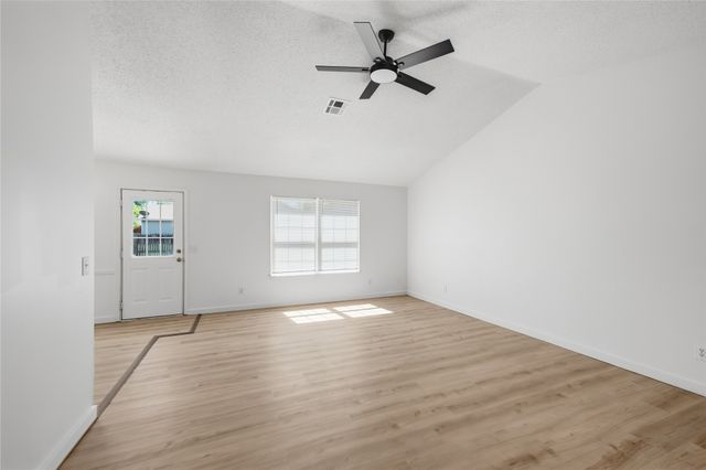 12006 E 115th Street N, Collinsville, OK 74021