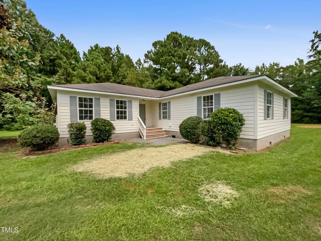 5023 Hummingbird Place, Fayetteville, NC 28312