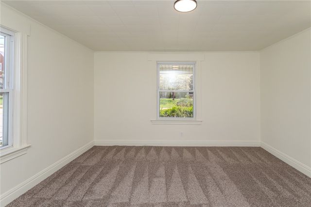 514 E Crawford Ave, Connellsville, PA 15425