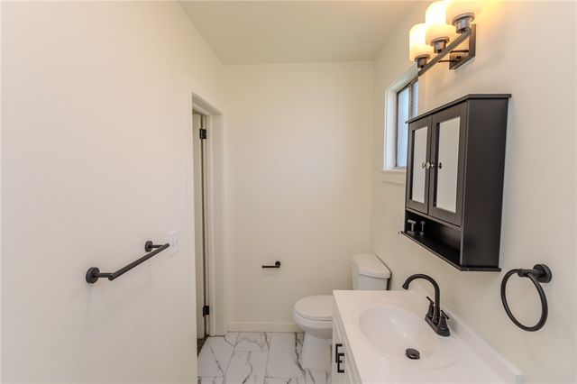 514 E Crawford Ave, Connellsville, PA 15425
