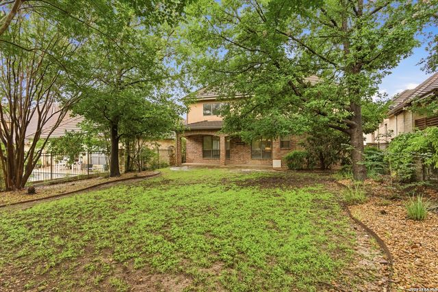 82 Westcourt ln, San Antonio, TX 78257
