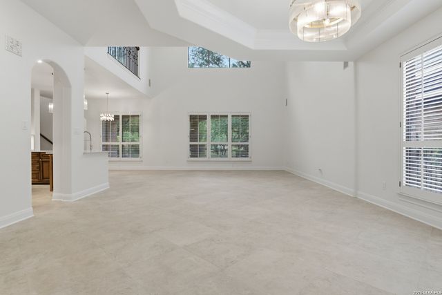 82 Westcourt ln, San Antonio, TX 78257