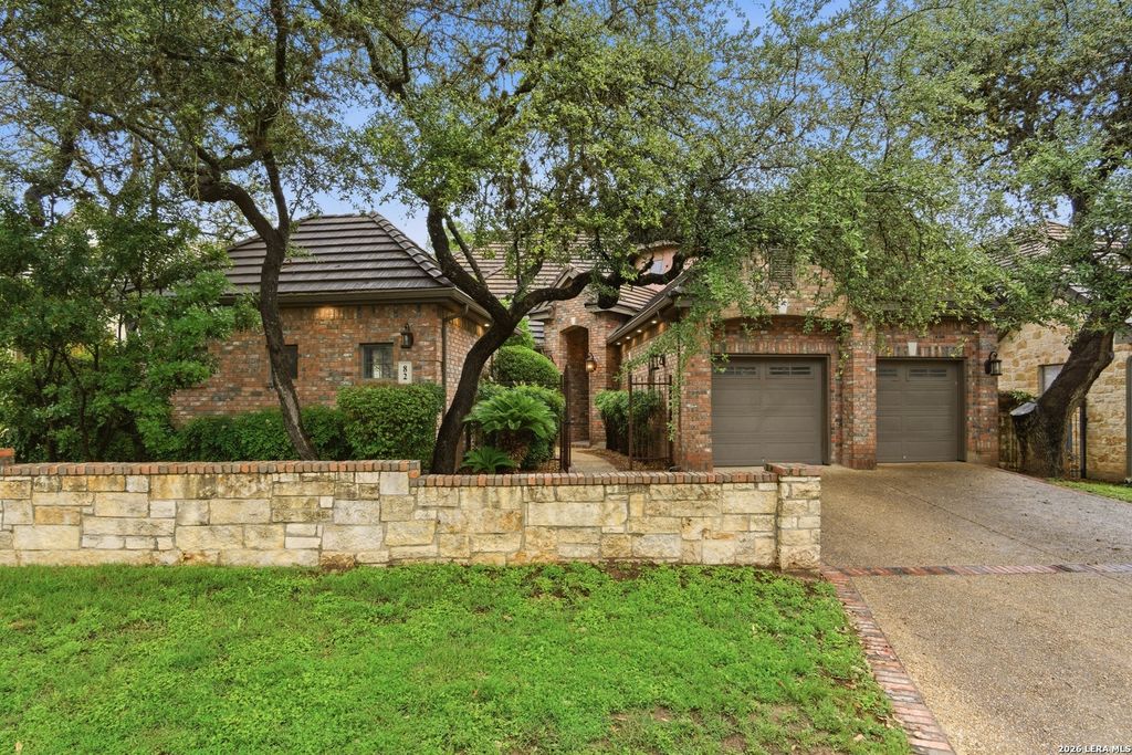 82 Westcourt ln, San Antonio, TX 78257