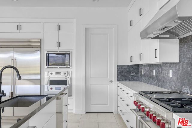 12509 N Saddle Court, Porter Ranch (los Angeles), CA 91326