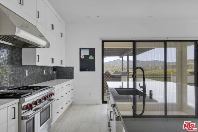 12509 N Saddle Court, Porter Ranch (los Angeles), CA 91326