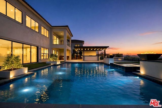 12509 N Saddle Court, Porter Ranch (los Angeles), CA 91326